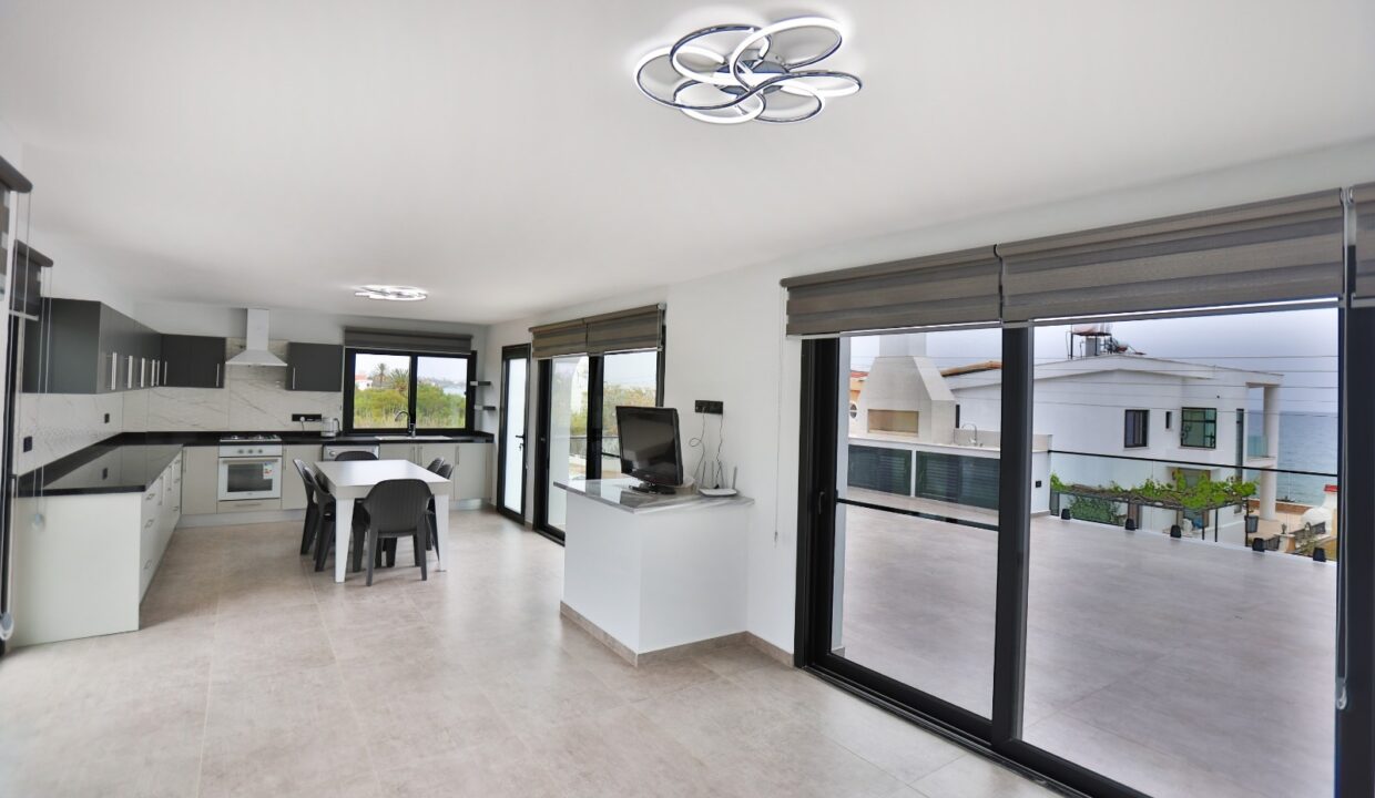 WhatsApp Image 2024-12-07 at 15.39.44