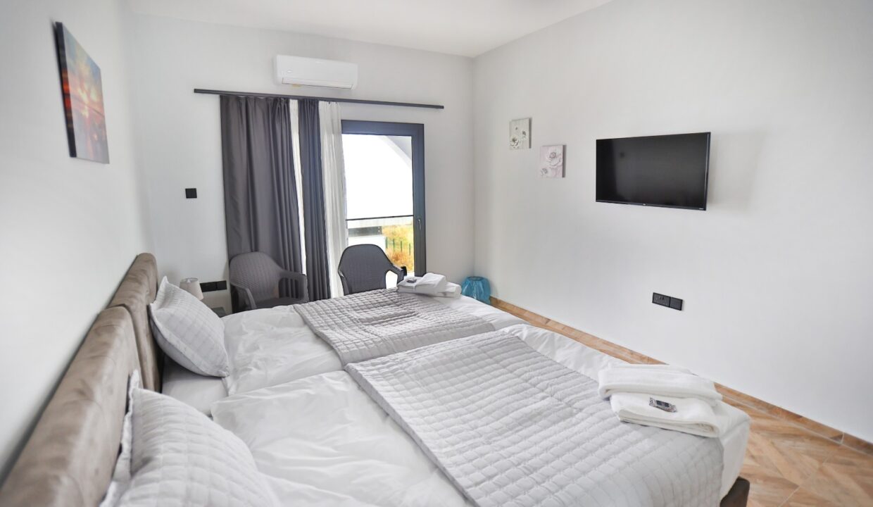 WhatsApp Image 2024-12-07 at 15.39.45 (3)