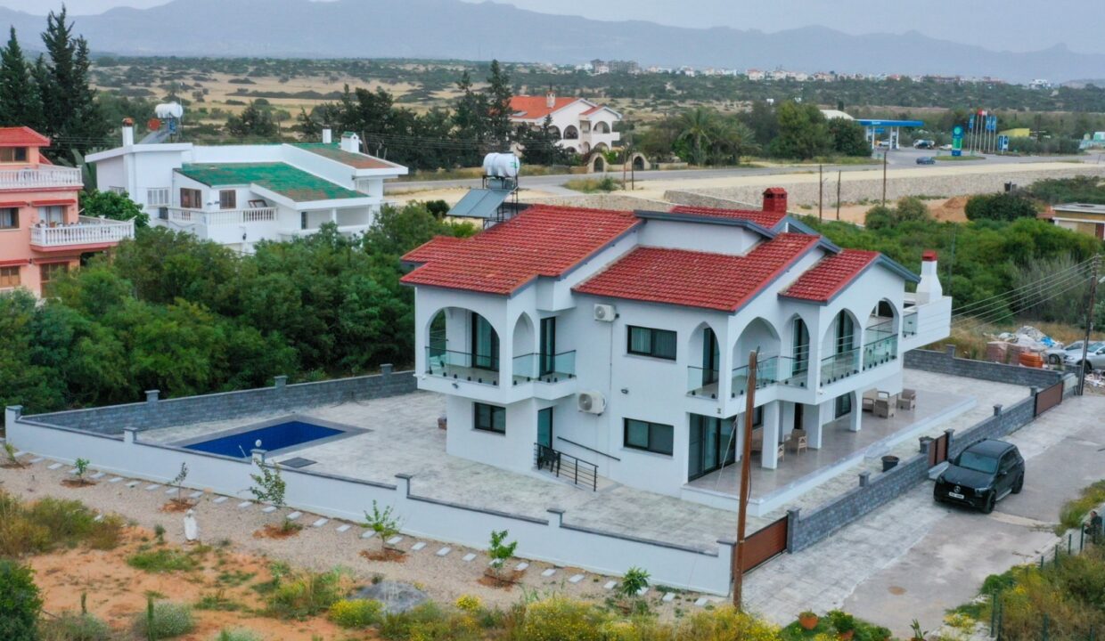 WhatsApp Image 2024-12-07 at 15.39.49