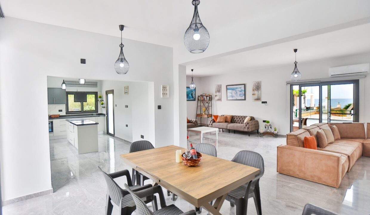 WhatsApp Image 2024-12-07 at 15.39.51 (3)